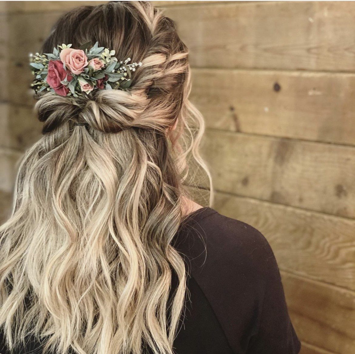 seattle-bridal-hair-image_6487327 (1)
