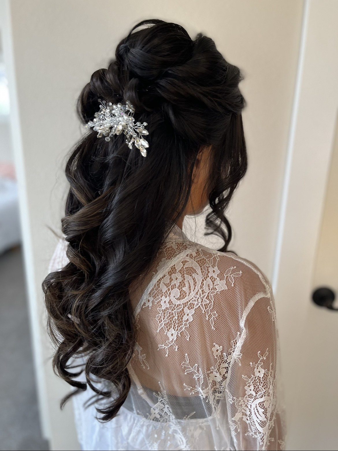 seattle-bridal-hair-image_6487327 (17)